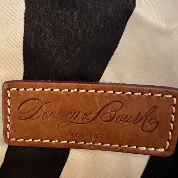 Dooney and Bourke Purse - Picture 8 of 11